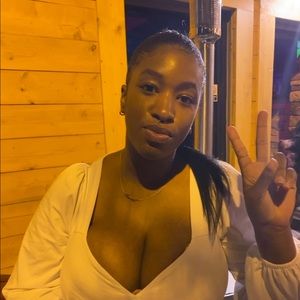 Meet your Posher, Sarai